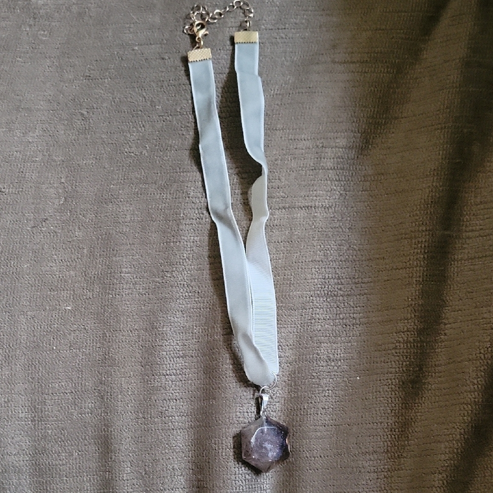 Elegant Silver and Gray Pendant Necklace